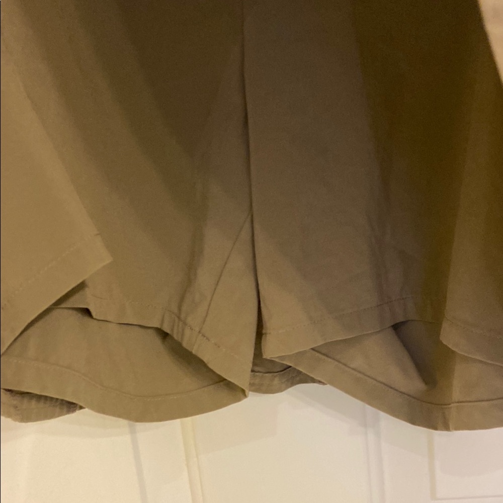 Athleta tan athletic skirt - Picture 3 of 6